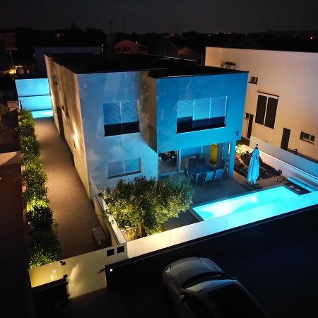 Villa Dea - Dein Rueckzugsort Am Meer Mit Beheiztem Pool Врси Екстериор снимка
