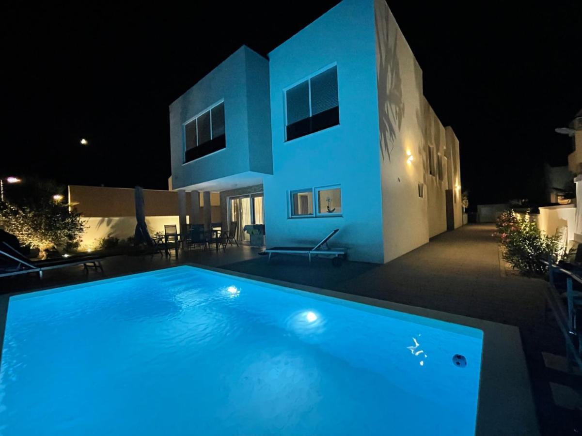Villa Dea - Dein Rueckzugsort Am Meer Mit Beheiztem Pool Врси Екстериор снимка
