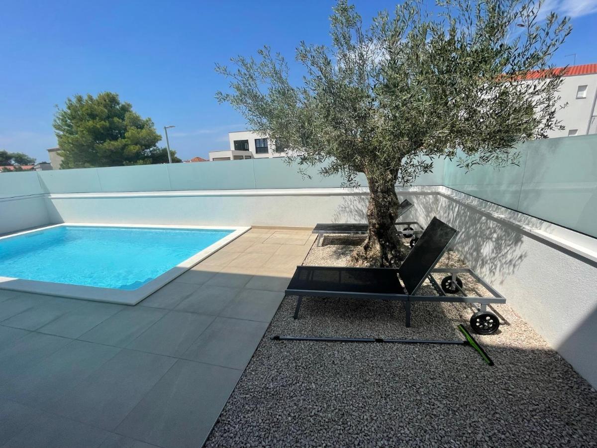 Villa Dea - Dein Rueckzugsort Am Meer Mit Beheiztem Pool Врси Екстериор снимка