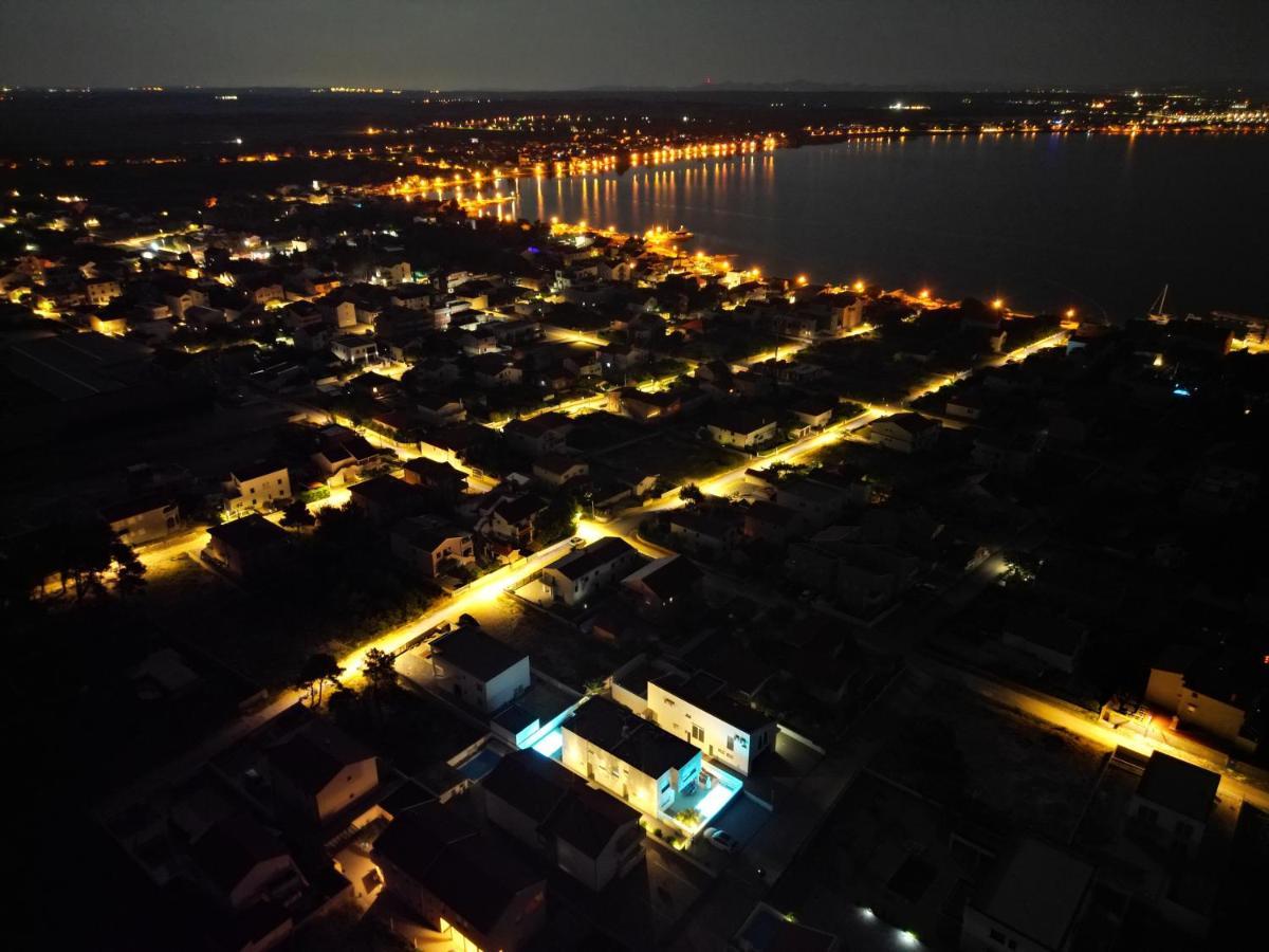 Villa Dea - Dein Rueckzugsort Am Meer Mit Beheiztem Pool Врси Екстериор снимка