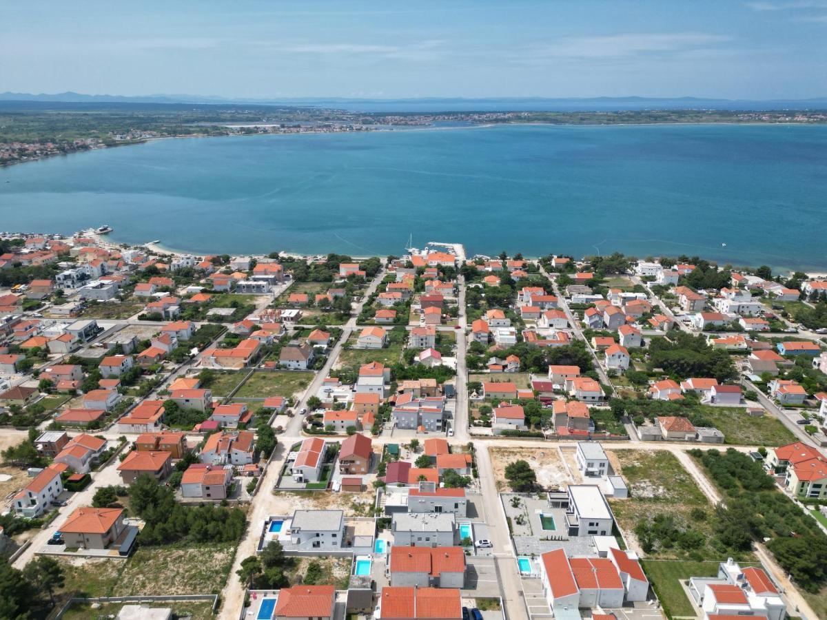 Villa Dea - Dein Rueckzugsort Am Meer Mit Beheiztem Pool Врси Екстериор снимка