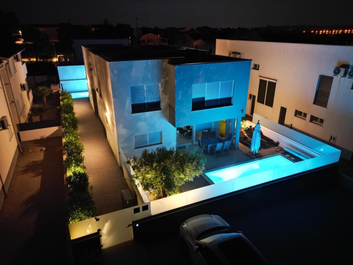 Villa Dea - Dein Rueckzugsort Am Meer Mit Beheiztem Pool Врси Екстериор снимка