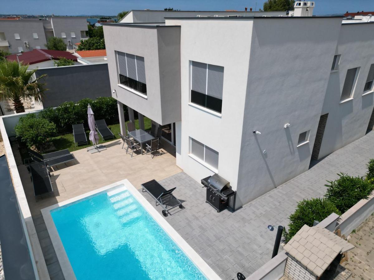 Villa Dea - Dein Rueckzugsort Am Meer Mit Beheiztem Pool Врси Екстериор снимка
